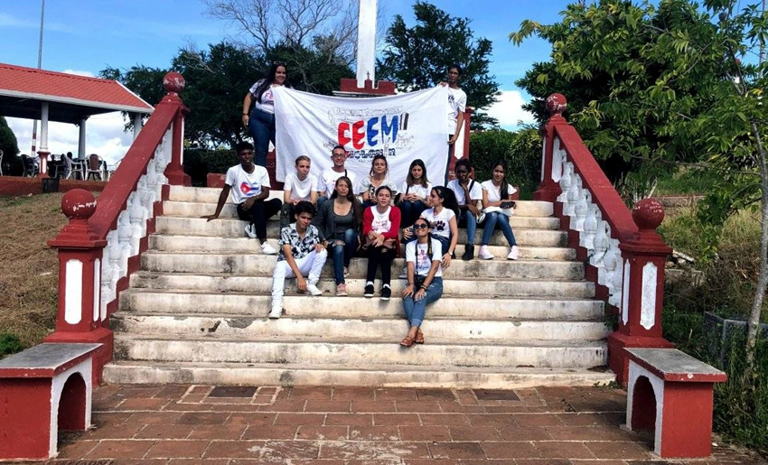 miembros de la Federación de Estudiantes de la Enseñanza Media, Holguín