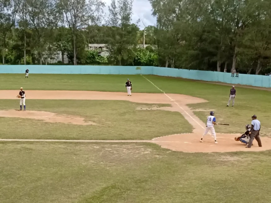 Sultanes, béisbol provincial, Holguín