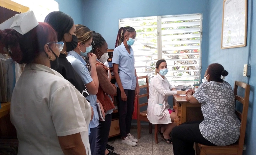 Consultorio médico, Holguín, Cuba