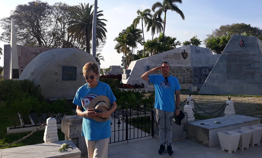 Integrantes brigada de solidaridad, Cuba, homenaje a Fidel