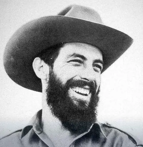 Señor de la Vanguardia, Camilo Cienfuegos, Cuba