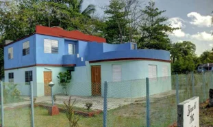 Consultorio médico, Holguín