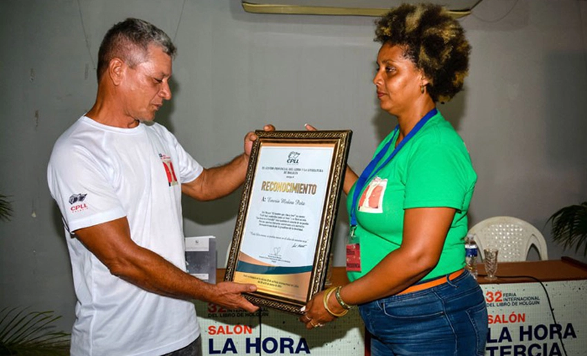 Reconocimiento, escritor holguinero, Feria del Libro, Holguín