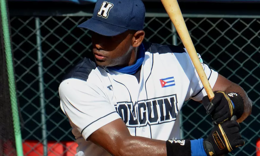 Pelotero holguinero, Serie Nacional de Béisbol