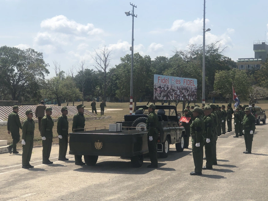 desfile militar, funeral, fallecidos, accidente aéreo, Holguín