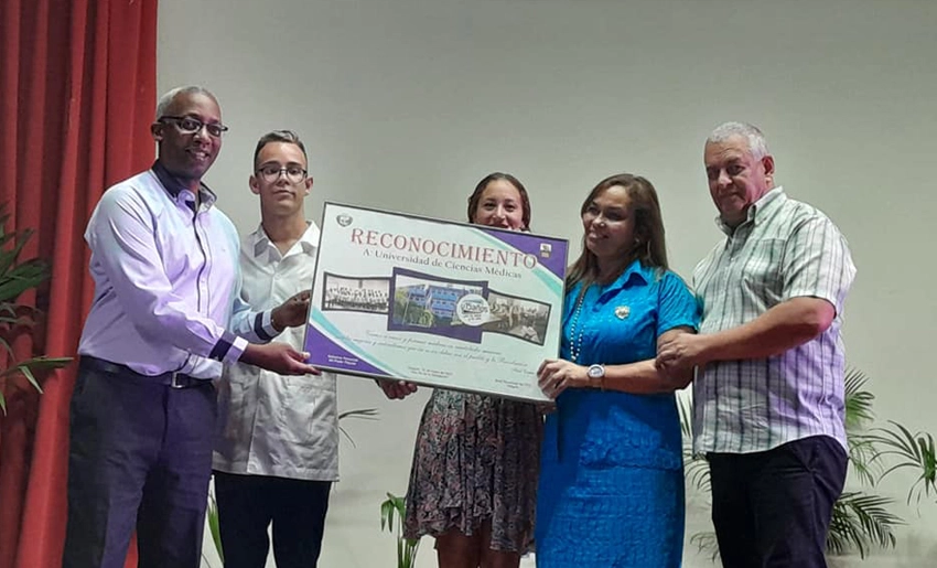 They recognize the role of the University of Medical Sciences in Holguin