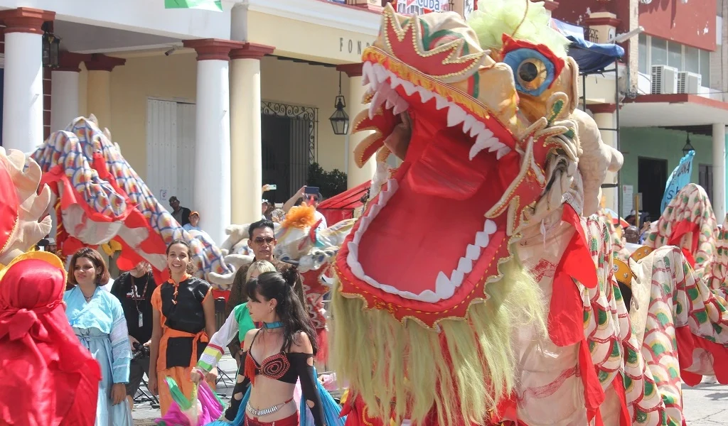 desfile, Romerías de Mayo, Holguín