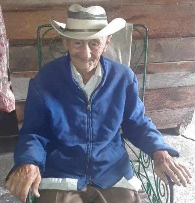 Mario Gálvez Almenares, artista del pueblo, poeta, holguinero