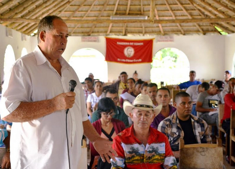 Desarrollan campesinos holguineros pleno provincial de la Anap 0