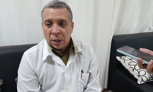 Director de Salud en Holguín, Cuba