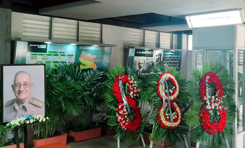 Homenaje, General de Cuerpo de Ejército Ramón Espinosa Martín, Holguín