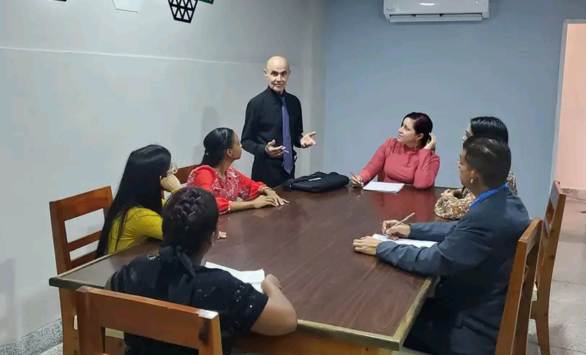 Superación, especialistas en Reumatología, Holguín