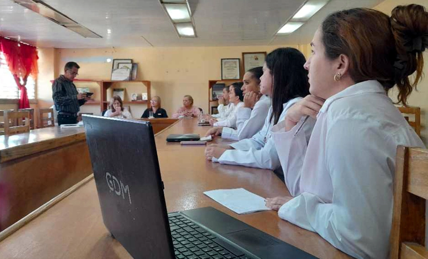 Diplomado direcciónen Salud, Holguín