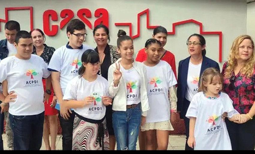 Niños con discapacidad intelectual, Holguín