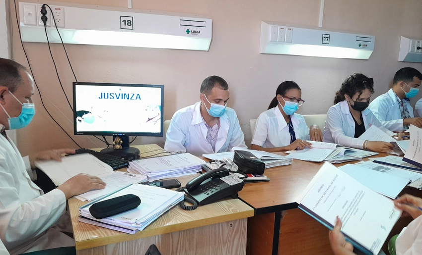 Especialistas en Reumatología, Holguín