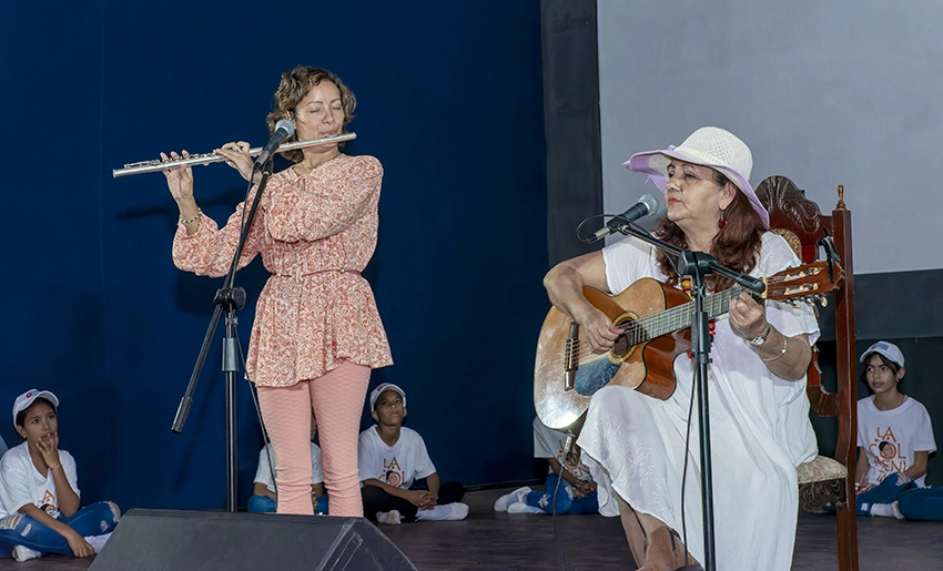 Presentación de Edelis Loyola, Holguín