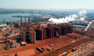 Fábrica de níquel en Moa, Holguín