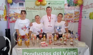 Productos del Valle en Feria Comercial, Holguín