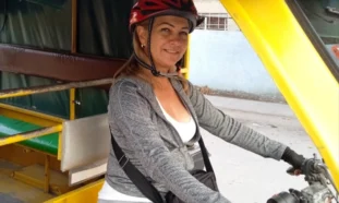 Dania Diéguez, taxista en Holguín