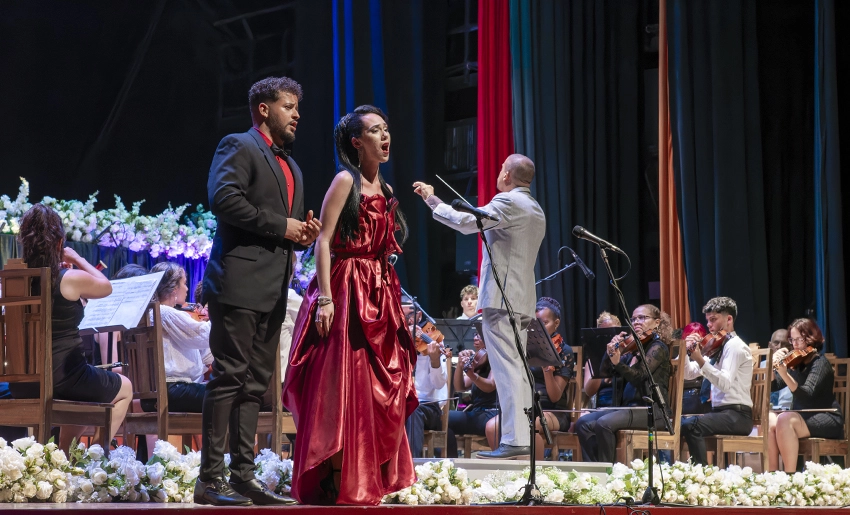 Concierto de graduación, soprano, Holguín
