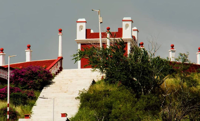 Loma de la Cruz, Holguín