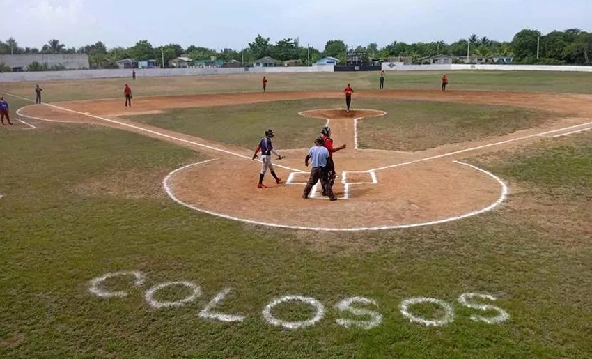 Estadio, Liga Azucarera de Béisbol, Holguín