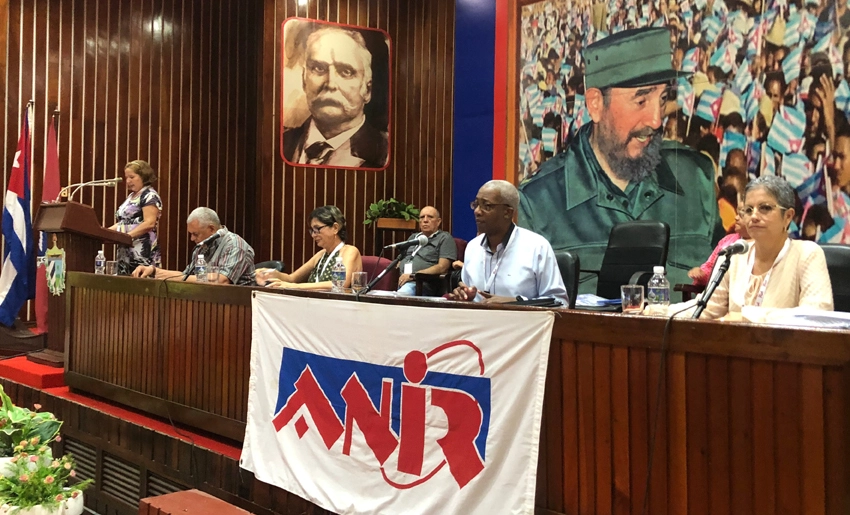 Conferencia ANIR en Holguín