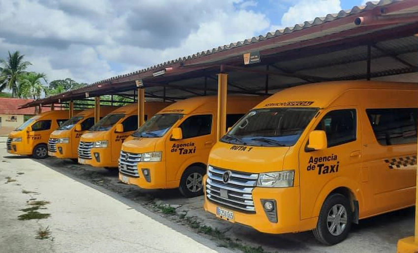 Microbuses, Transporte, Holguín