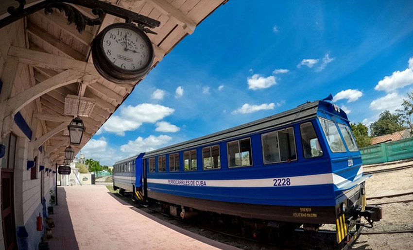 Ferrocarriles, Holguín