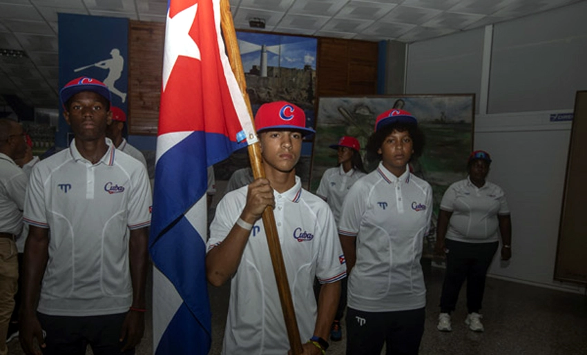 Abanderamiento equipo cubano de Baseball5