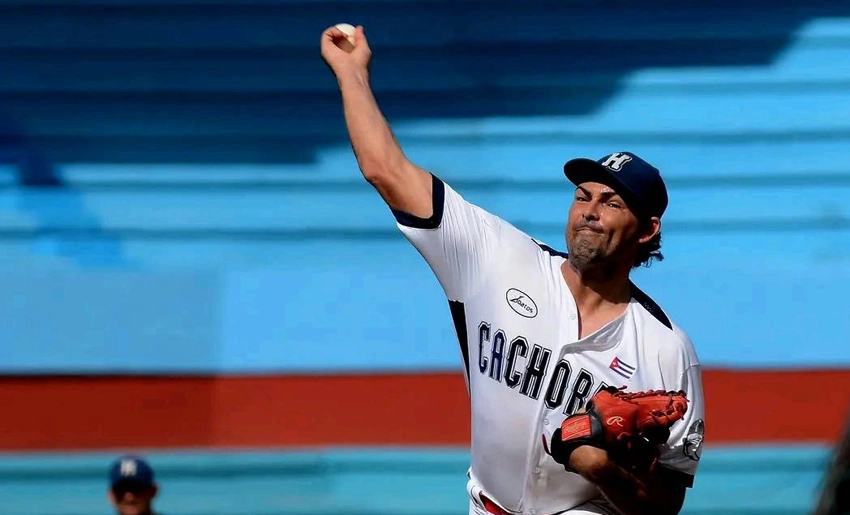 Cachorros, cima, serie, nacional, béisbol, Holguín