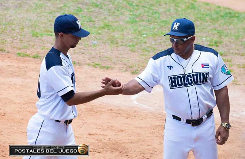 Cachorros, béisbol, cima, Holguín