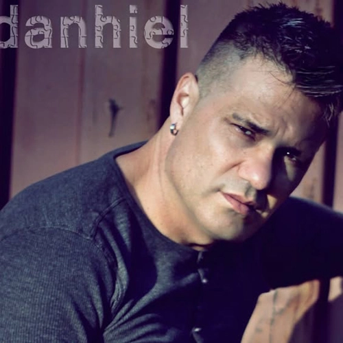 Ella baila, canción pop, Danhiel, presenta, plataformas digitales 