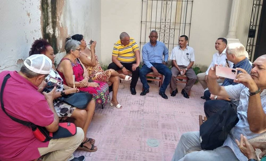 Encuentro con historiadores, Holguín