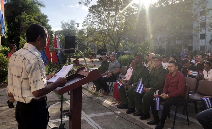 graduación número 19 del curso de entrenamiento de reservas de cuadros del PCC en Holguín