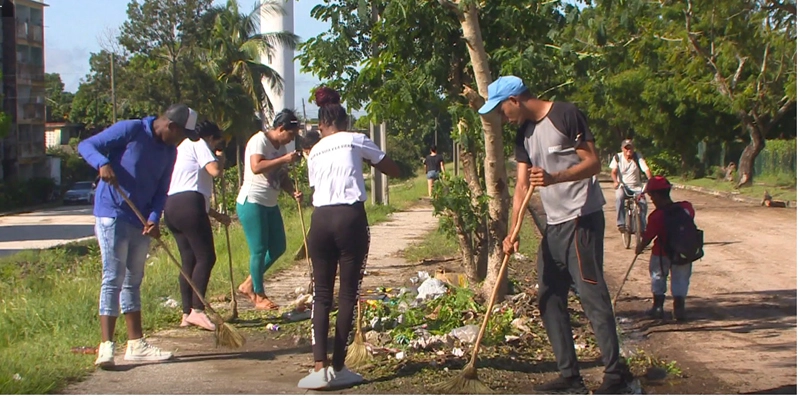 brigadas juveniles, limpieza, ciudad de Holguín
