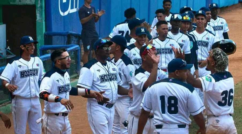 Cachorros, acomodan, cima, Serie Nacional, béisbol, Holguín