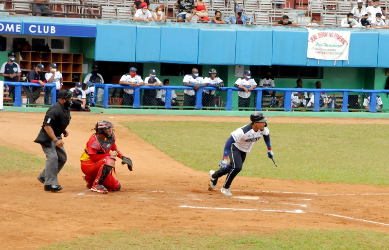 Cocodrilos, derrota doble, Cachorros, colocan, medio juego, cima, serie nacional, béisbol