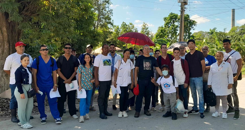 Equipo médico en Cacocum