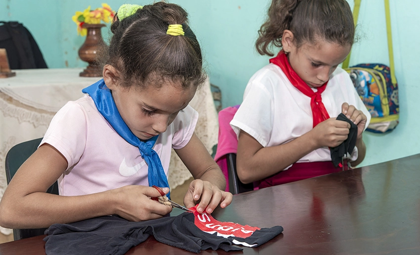 Escolares con necesidades educativas especiales en Holguín
