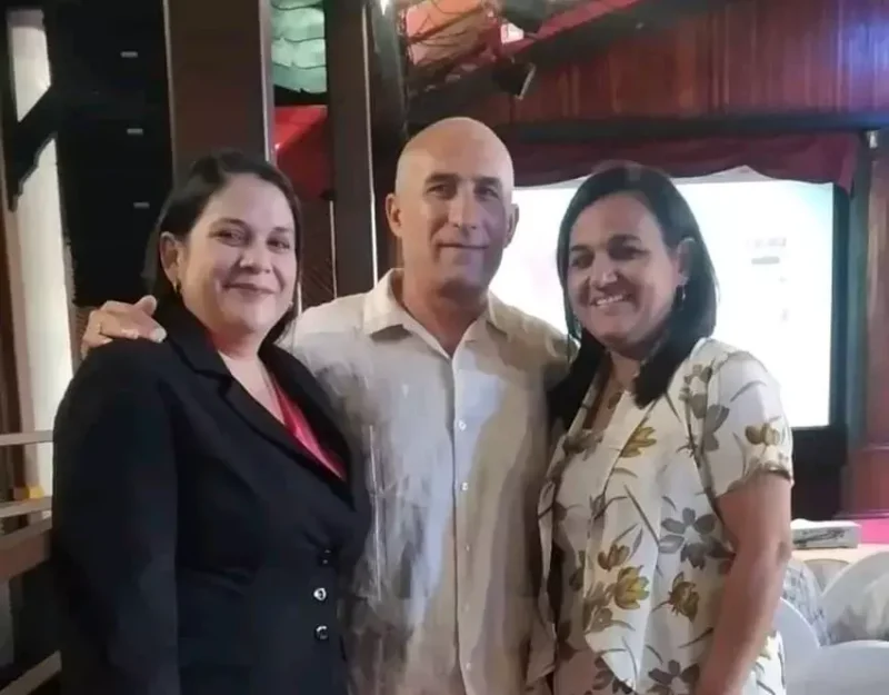 manifestaciones, manejo, Chikungunya, edades pediátricas, Holguín, salud