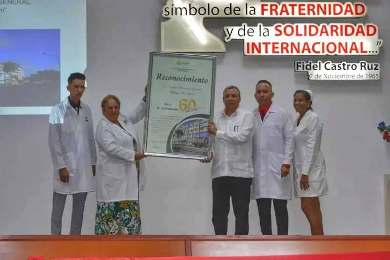 Hospital Lenin, Vladimir I. Lenin, 60 años, servicio, salud pública, Holguín