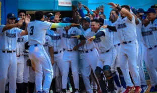 Cachorros, Holguín, inician, buen pie, postemporada, béisbol, Cuba, deporte nacional