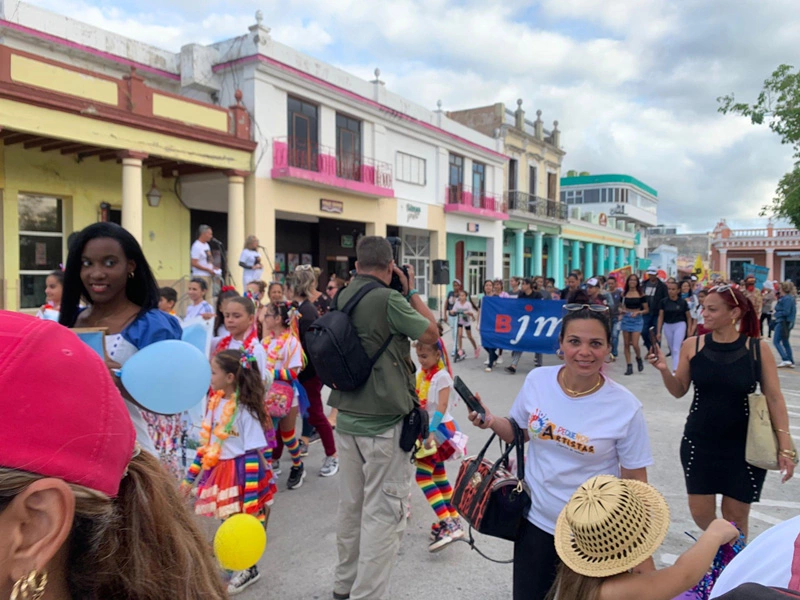 pasacalle, semana de la cultura, Holguín