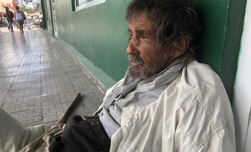 Persona en situación de calle en Holguín