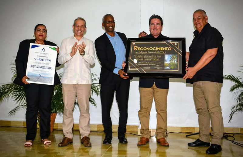reconocen, destacados científicos cubanos, día de la ciencia, Cuba