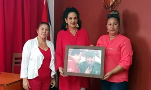 Reconocimiento a ICAP Holguín