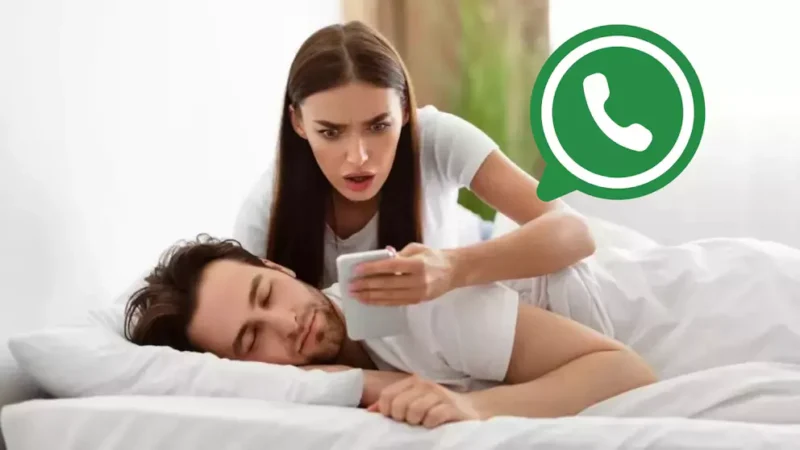 pareja, revisión, celular, desconfianza