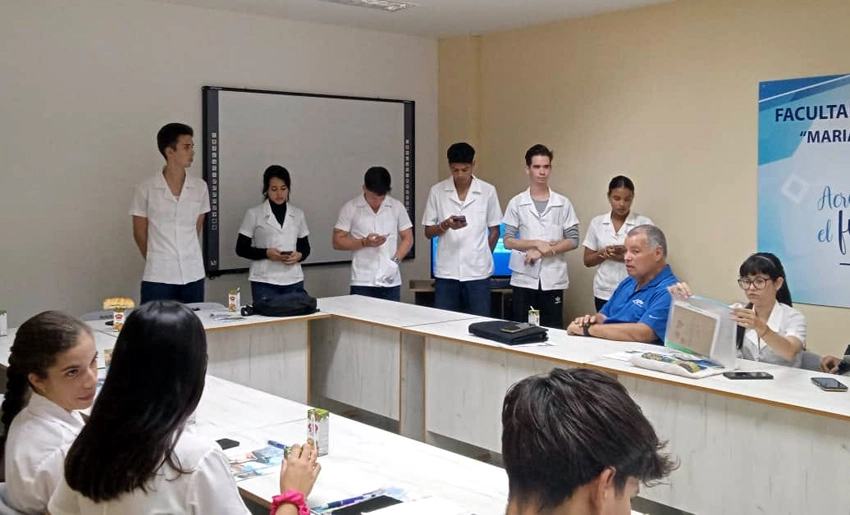 curso académico de Ciencias Médicas en Holguín
