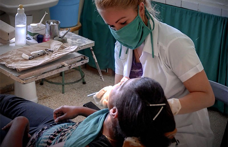 clínica, mejora, tratamiento, ortodoncia, afectaciones, bloqueo, EE.UU.